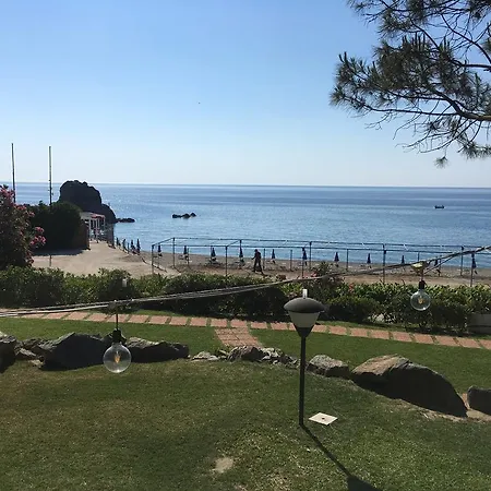 La Giara Hotel 3*